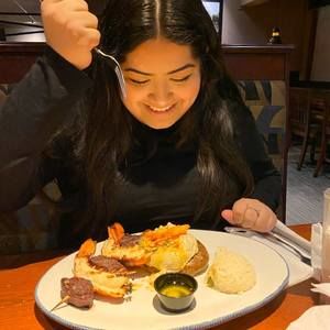 Meet your Posher, Cecilia